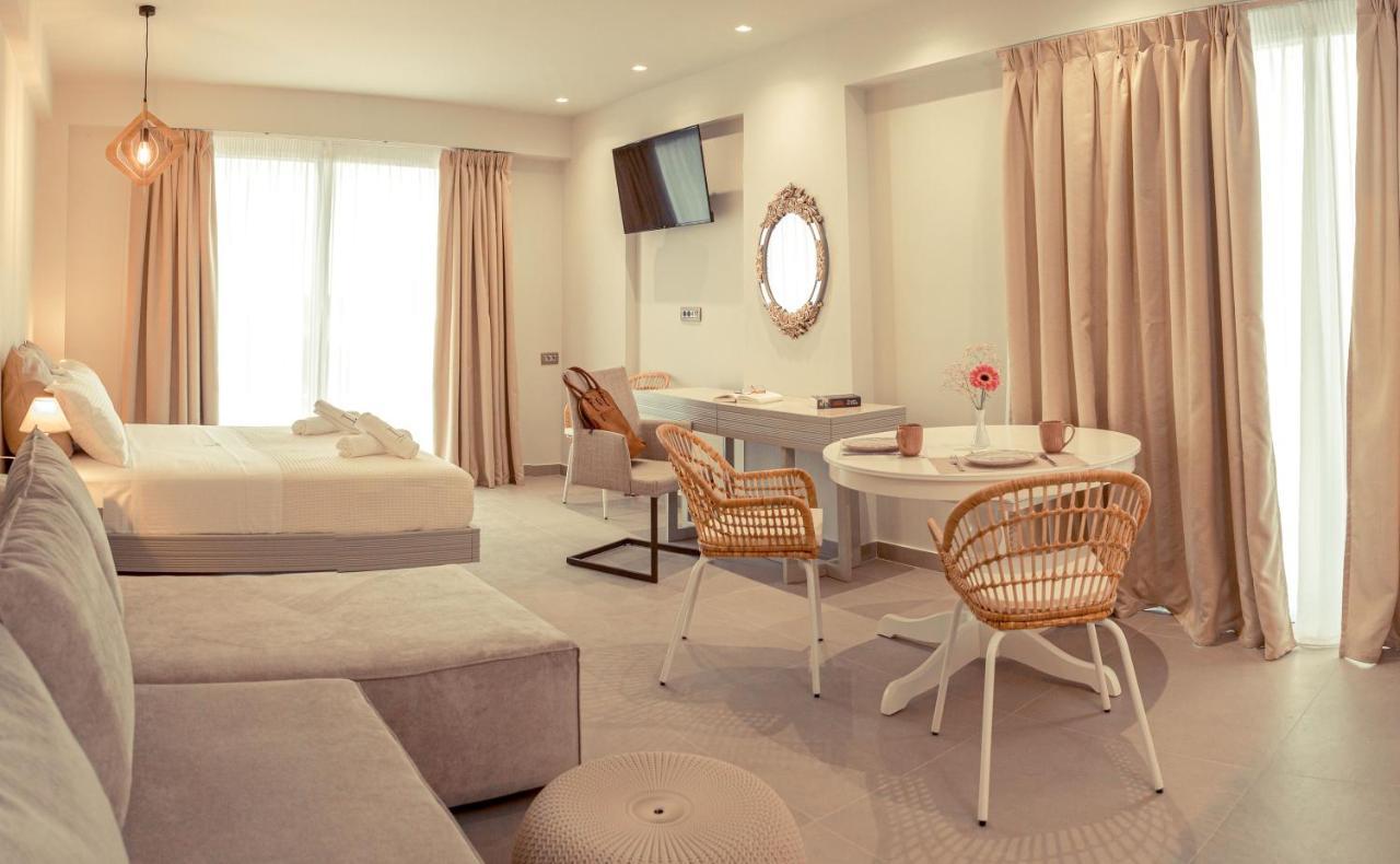 Io Luxury Pool & Hot Tub Suites Preveza Exteriör bild