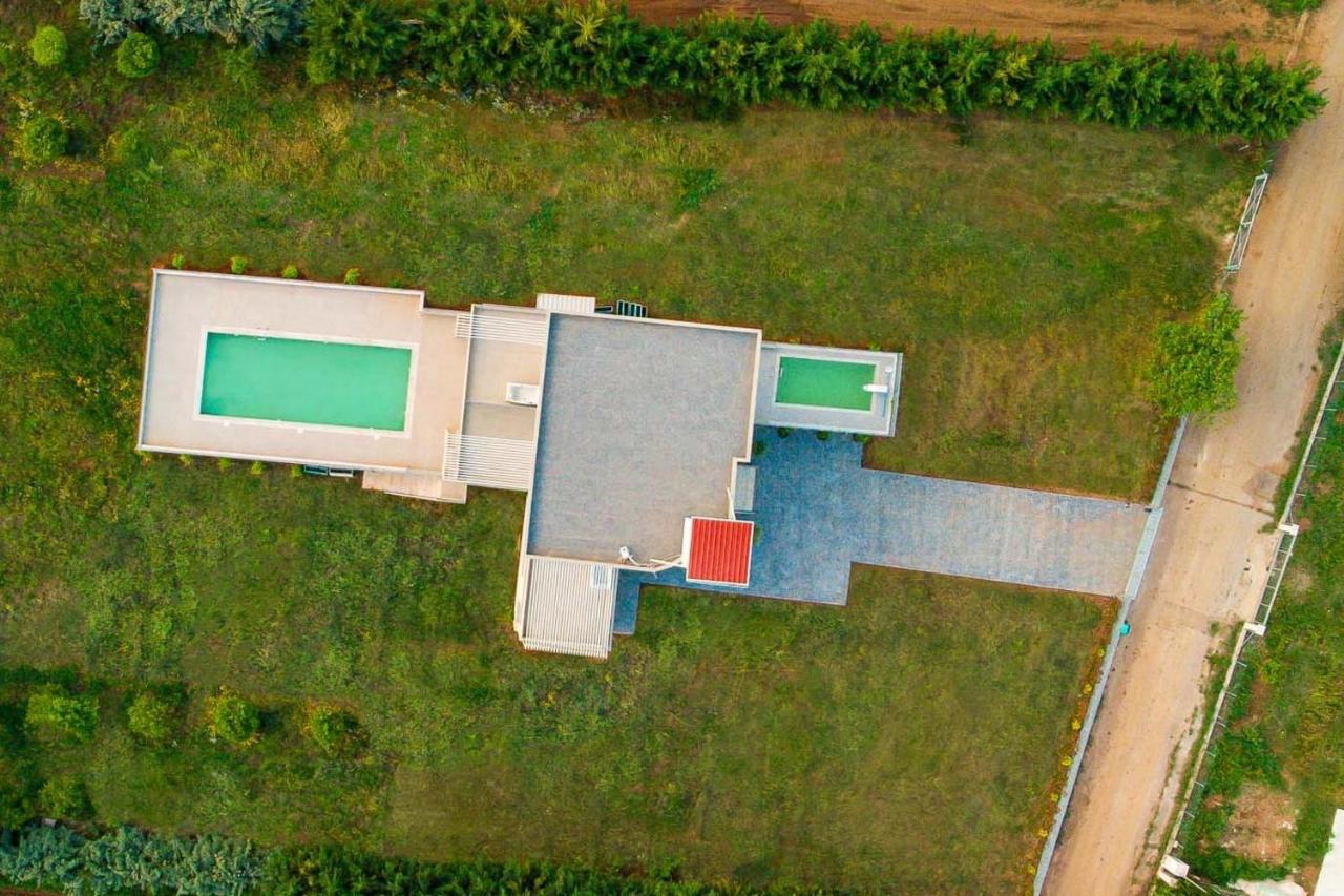 Io Luxury Pool & Hot Tub Suites Preveza Exteriör bild