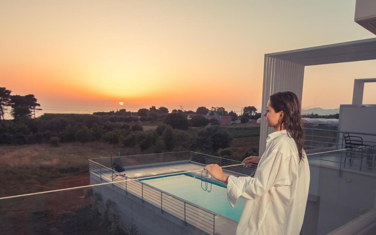 Io Luxury Pool & Hot Tub Suites Preveza Exteriör bild