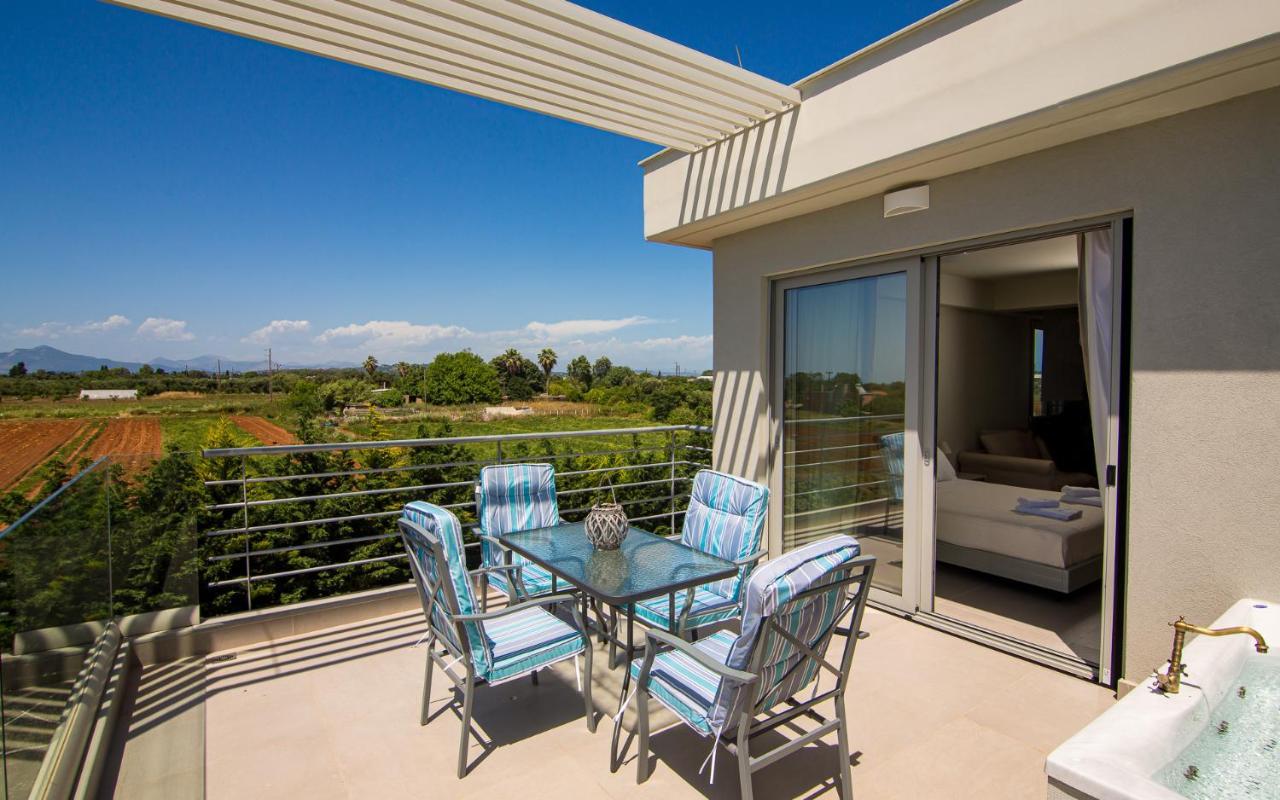 Io Luxury Pool & Hot Tub Suites Preveza Exteriör bild
