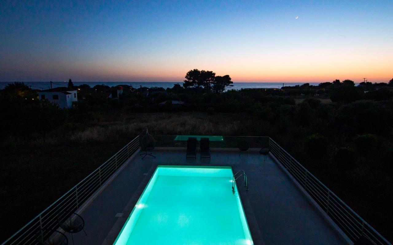 Io Luxury Pool & Hot Tub Suites Preveza Exteriör bild