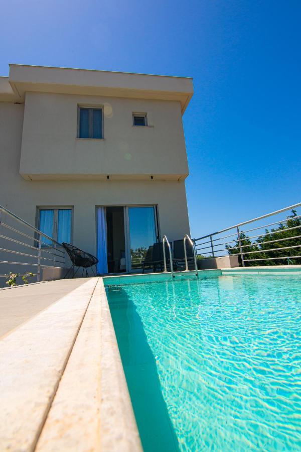 Io Luxury Pool & Hot Tub Suites Preveza Exteriör bild