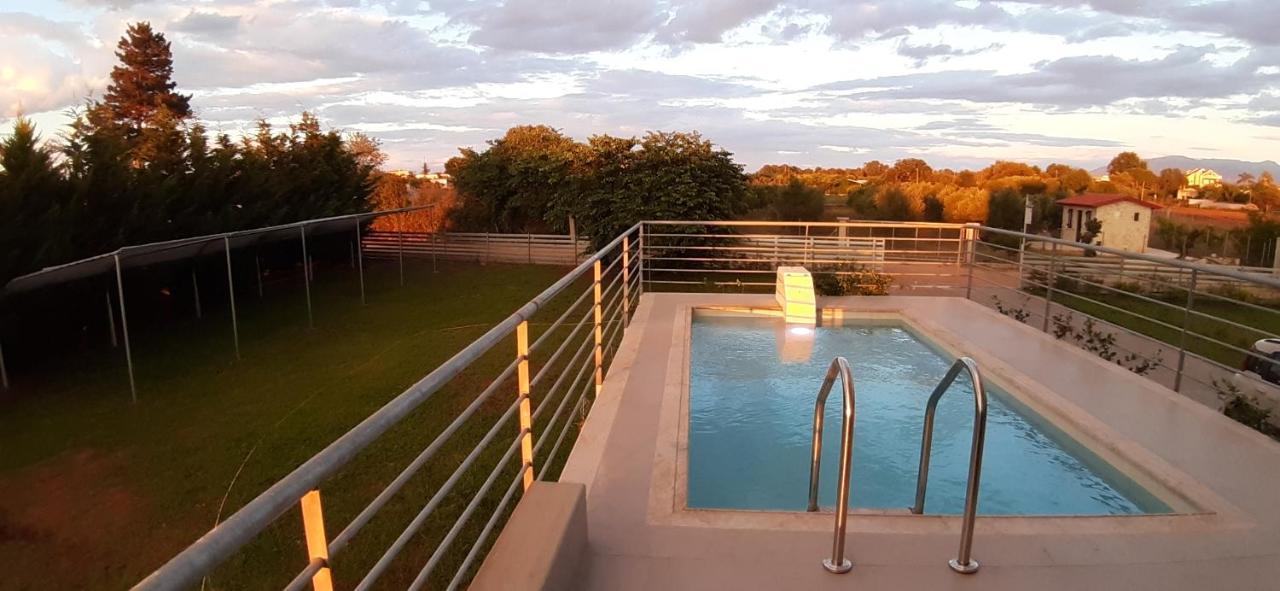 Io Luxury Pool & Hot Tub Suites Preveza Exteriör bild